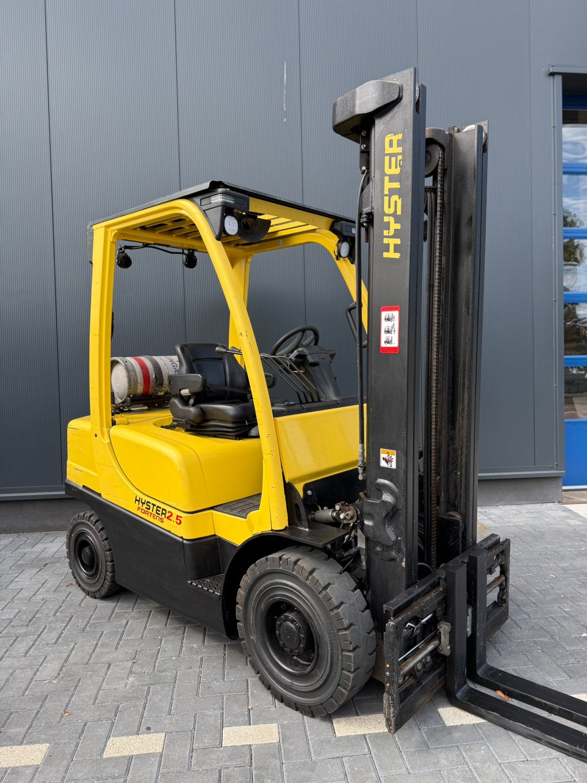 HYSTER H2.5F 2500KG 3,80M 2500KG 5000UUR BJ2020 VORKSPREIDER, 2000 tot 3000 kg, Ophalen, Overige aandrijving, Heftruck