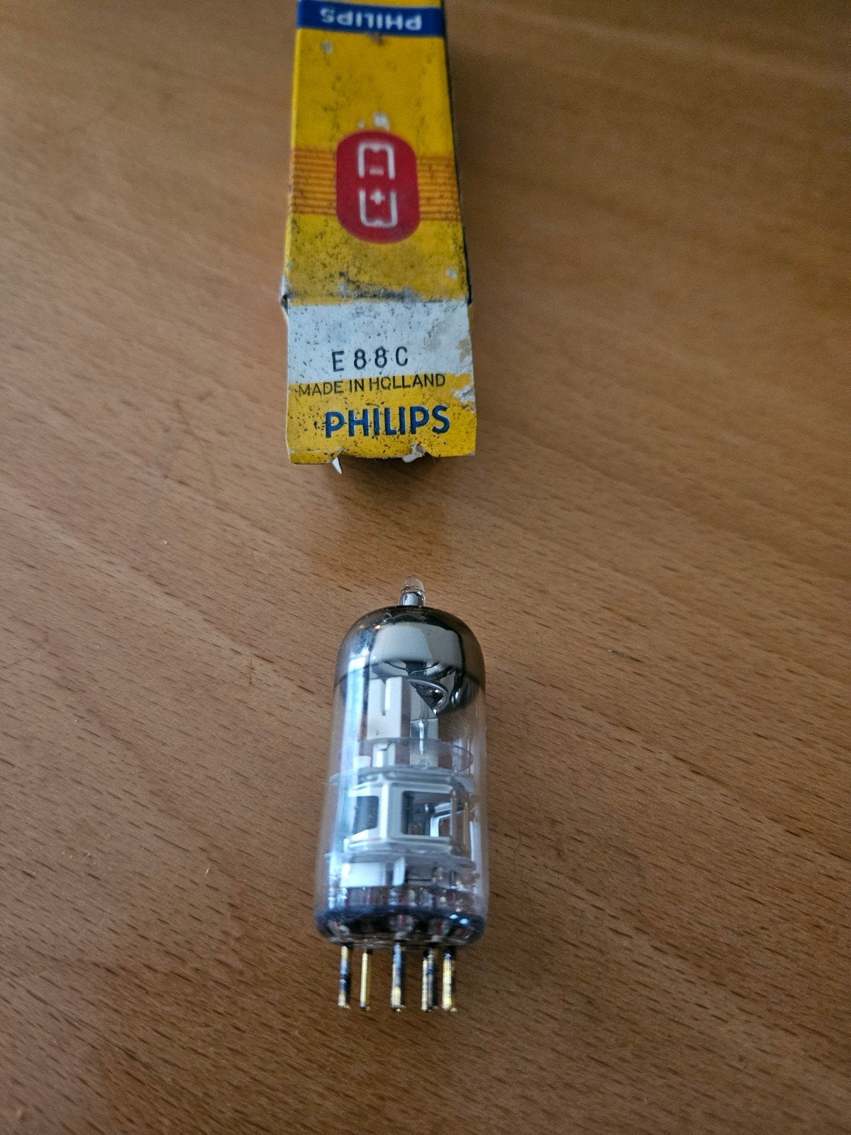 Philips Miniwatt E88C buis, Ophalen of Verzenden