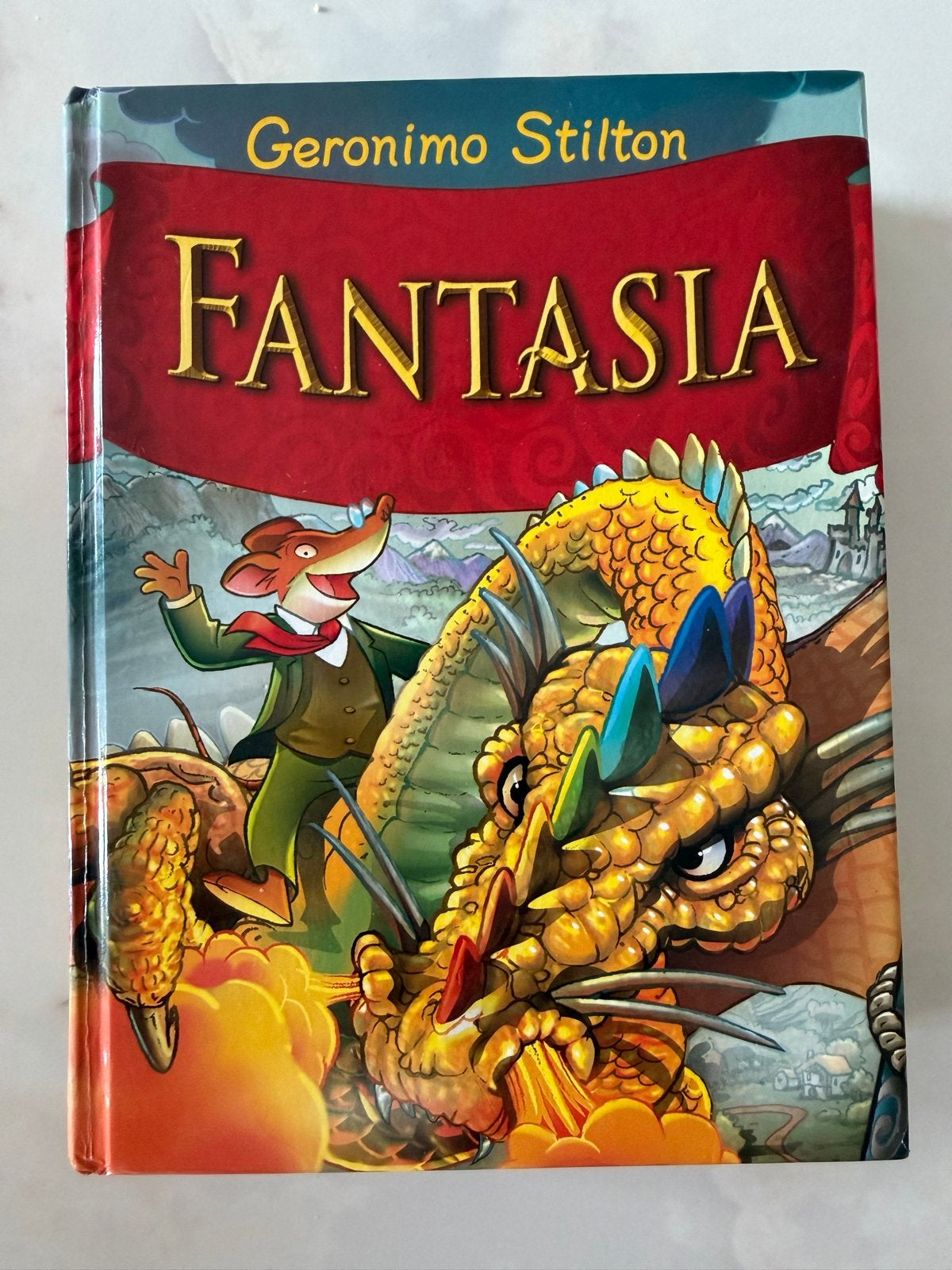 Geronimo Stilton - Fantasia (Hardcover), Boeken, Fantasy, Ophalen of Verzenden, Gelezen