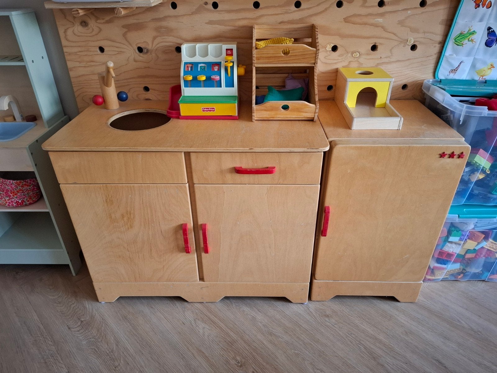Houten speelgoedkeuken (schoolkwaliteit), Kinderen en Baby's, Ophalen, Gebruikt, Meubelstuk of Keukentje