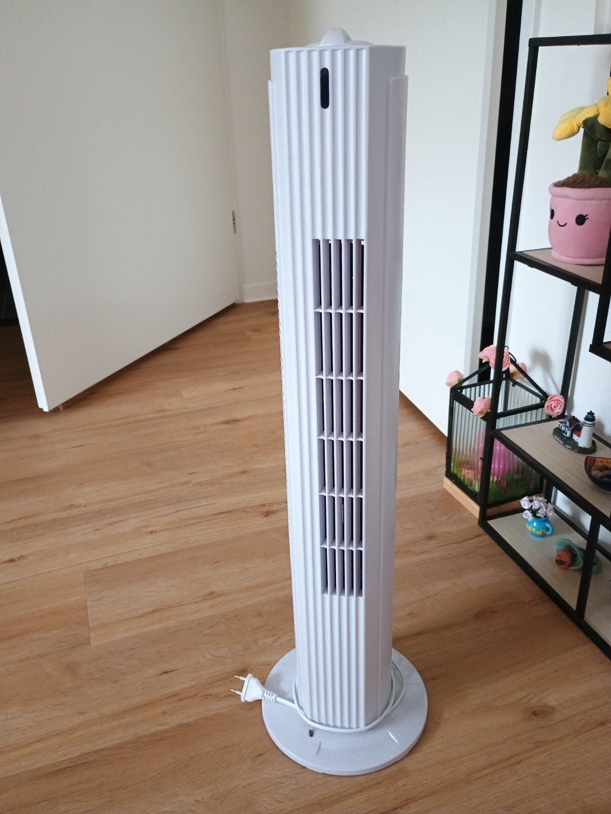 Stijlvolle Torenventilator - Wit en Compact, Ophalen, Zo goed als nieuw, Torenventilator