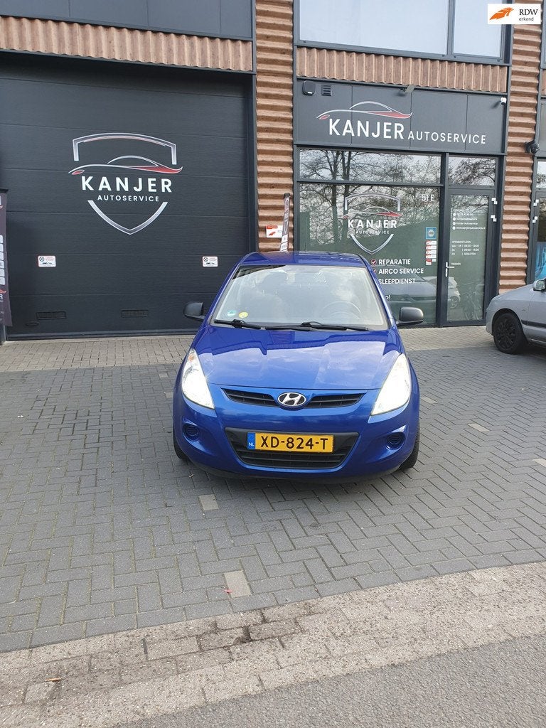 Hyundai I20 1.2i Business Edition AIRCO Nieuwe Koppeling 2 S, Auto's, Hyundai, Voorwielaandrijving, Gebruikt, 31 €/maand, 4 cilinders