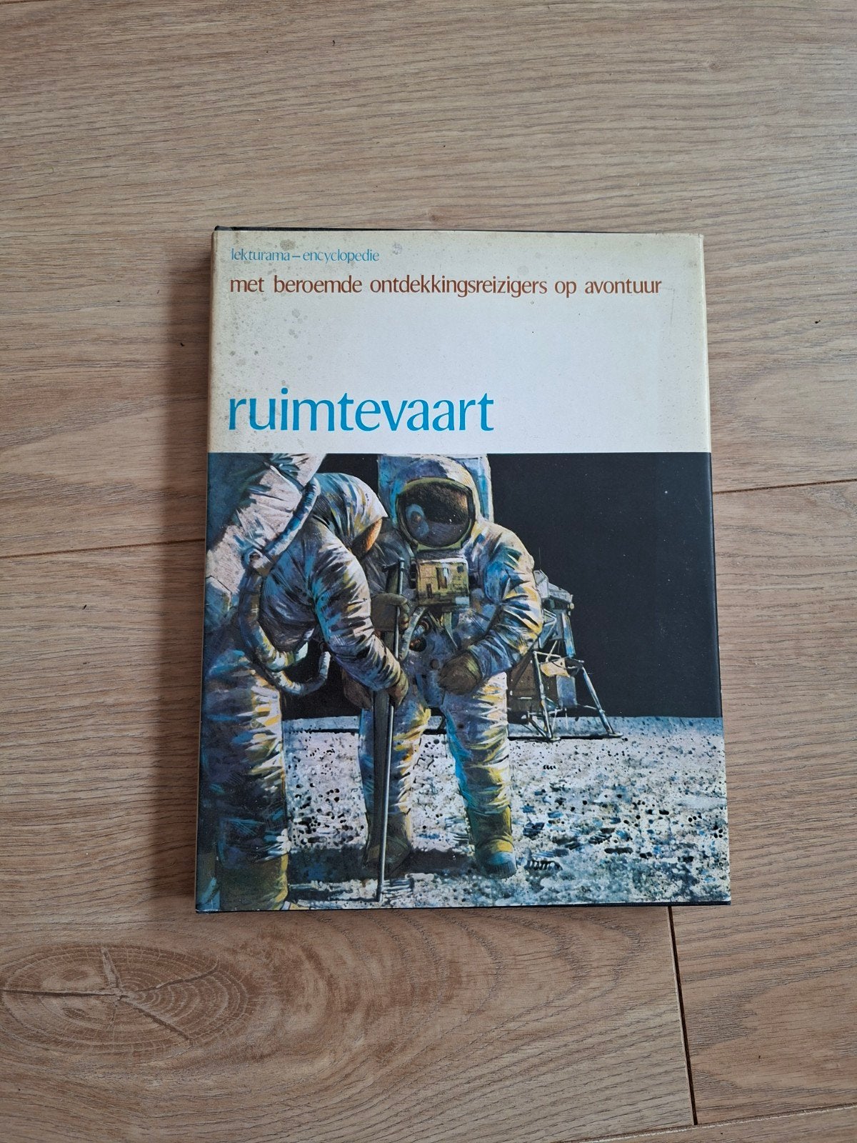 Lekturama Encyclopedie: Ruimtevaart, Boeken, Ophalen of Verzenden, Gelezen