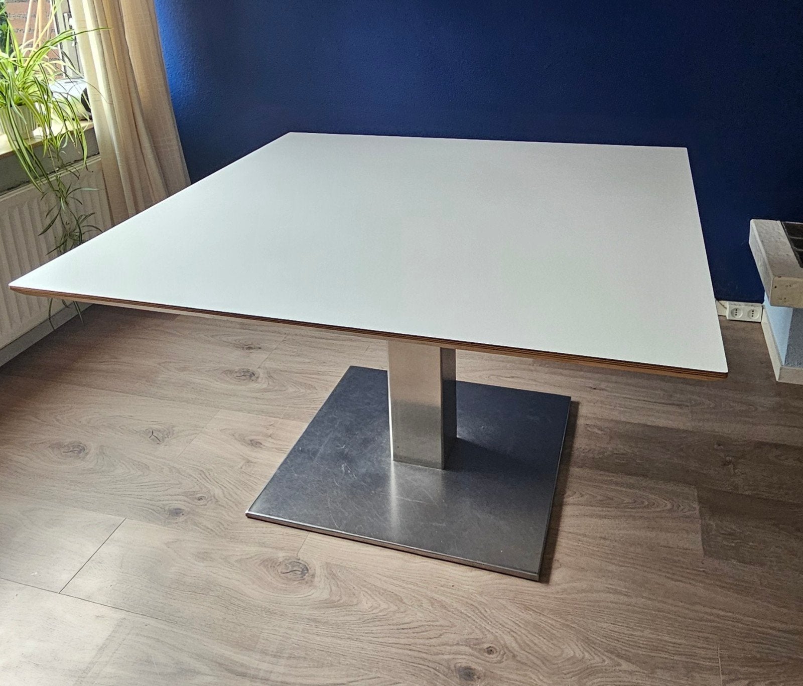 Metaform Carre eettafel 130x130 Dutch Design, Ophalen, Rechthoekig, 200 cm of meer, 50 tot 100 cm
