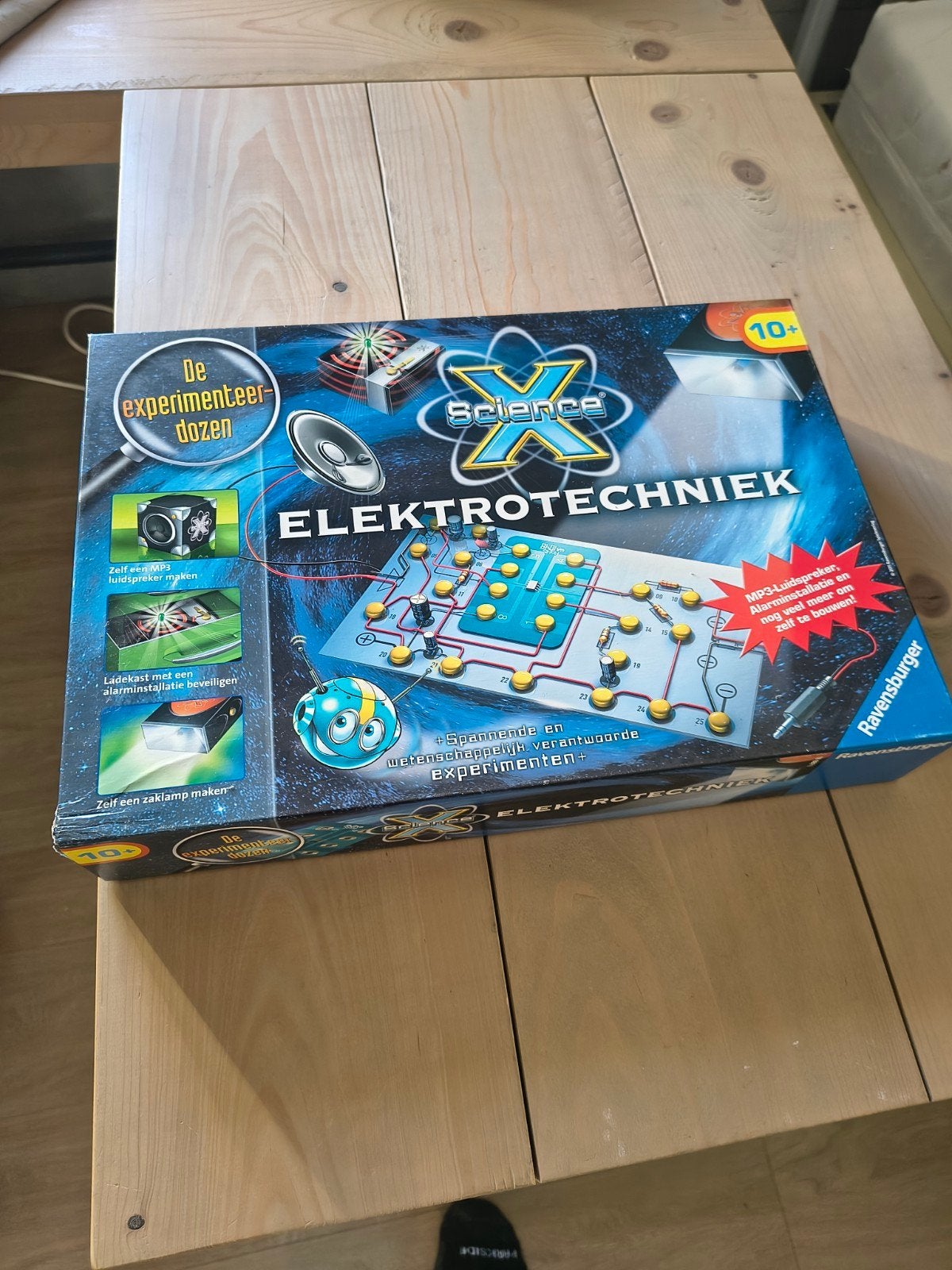 Ravensburger X Science Elektrotechniek Experimenteerdoos, Ophalen of Verzenden, Zo goed als nieuw, Elektronica