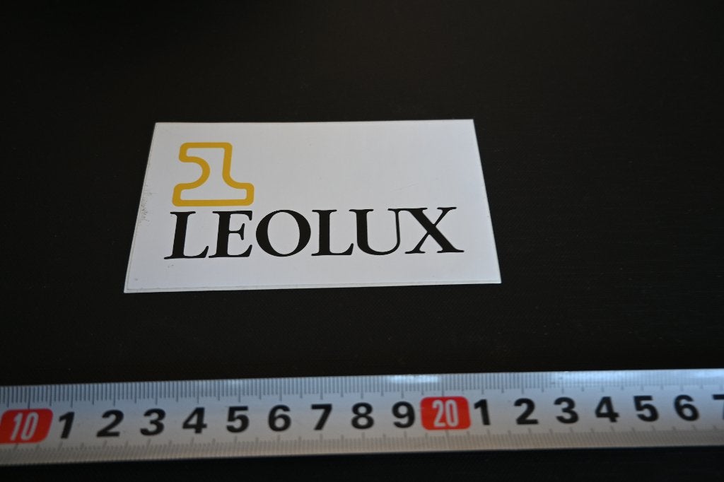 sticker logo LEOLUX, Ophalen, Zo goed als nieuw