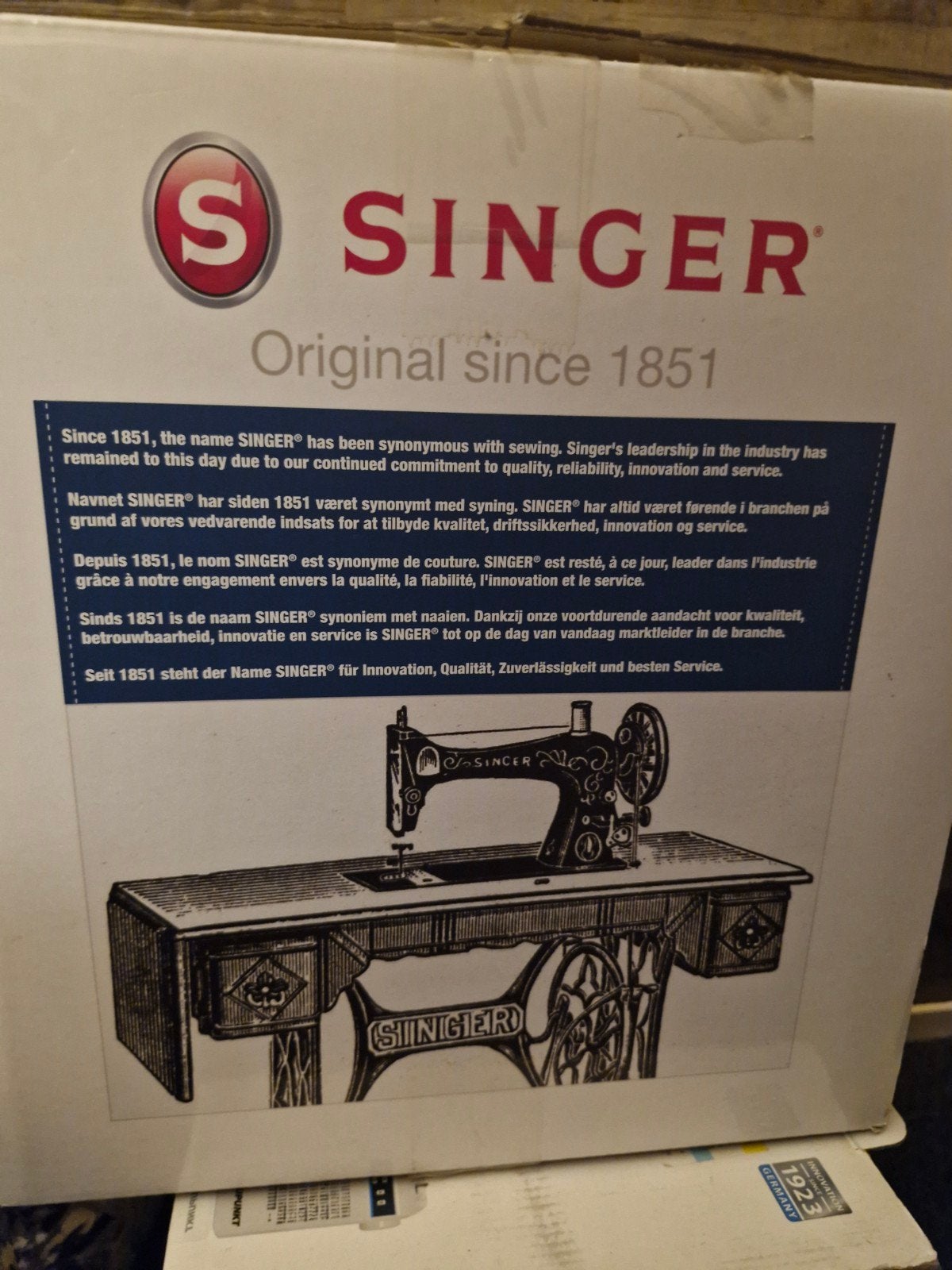 Singer Overlock Machine - Nieuw in doos, Ophalen of Verzenden, Nieuw, Lockmachine, Singer