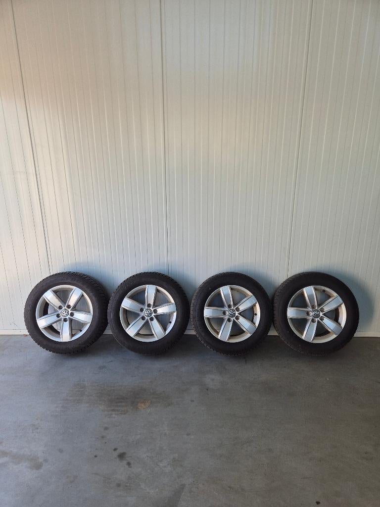 Originele Volkswagen sportvelgen 16 inch winterset., Auto-onderdelen, Banden en Velgen, Ophalen, Velg(en), 16 inch, Nieuw