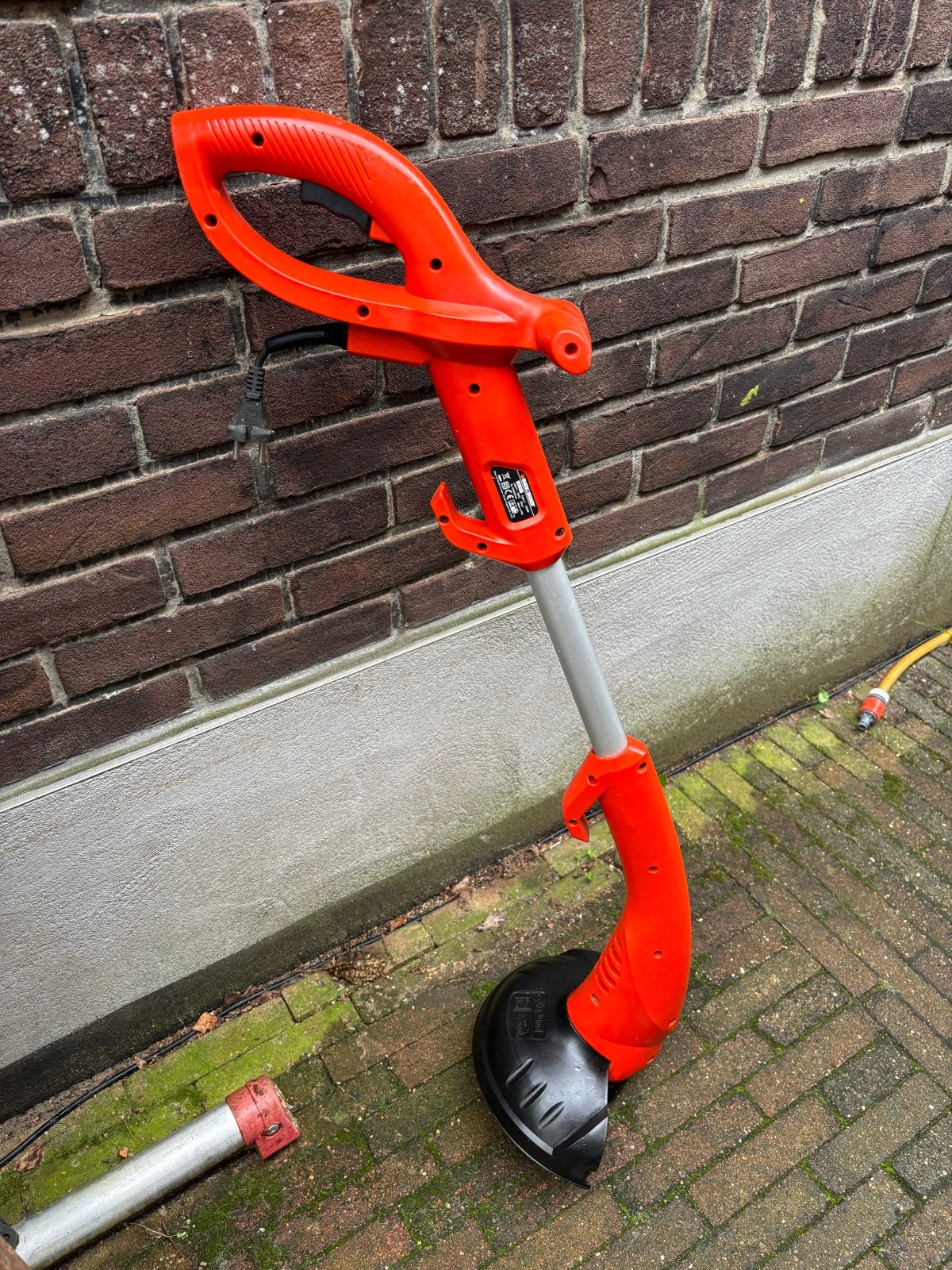Elektrische grastrimmer met restant draad, Ophalen, Gebruikt, 10 tot 30 cm, Elektrisch