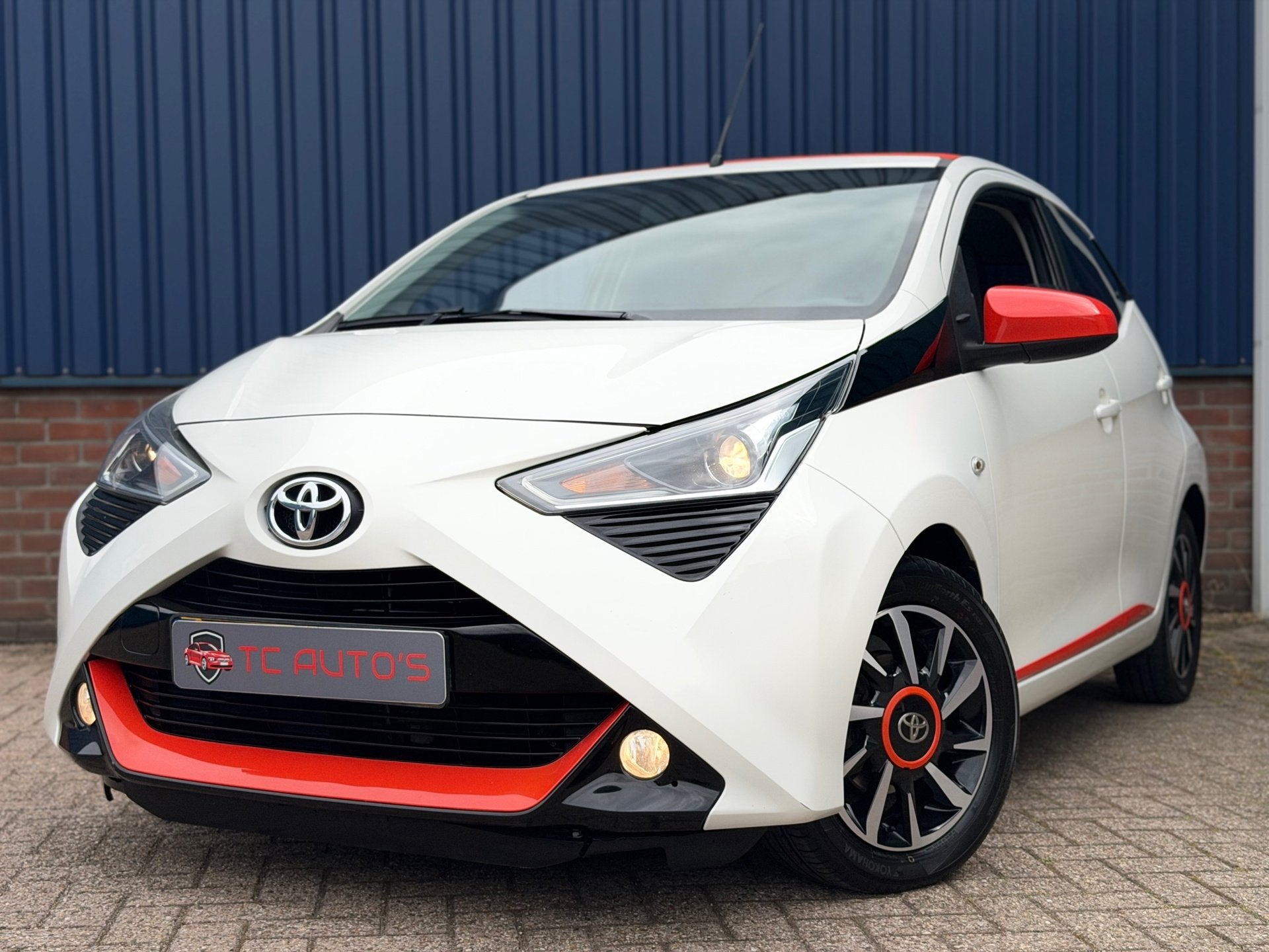 Toyota Aygo 1.0 VVT-i x-cite Cabriodak, 1e eigenaar dealer o, Auto's, Voorwielaandrijving, Gebruikt, Euro 6, 4 stoelen