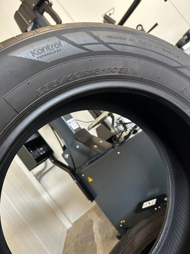 2 Stuks Hankook 235 60 18 Zomerbanden Inclusief Montage, 18 inch, Hankook, Nieuw, Ophalen of Verzenden