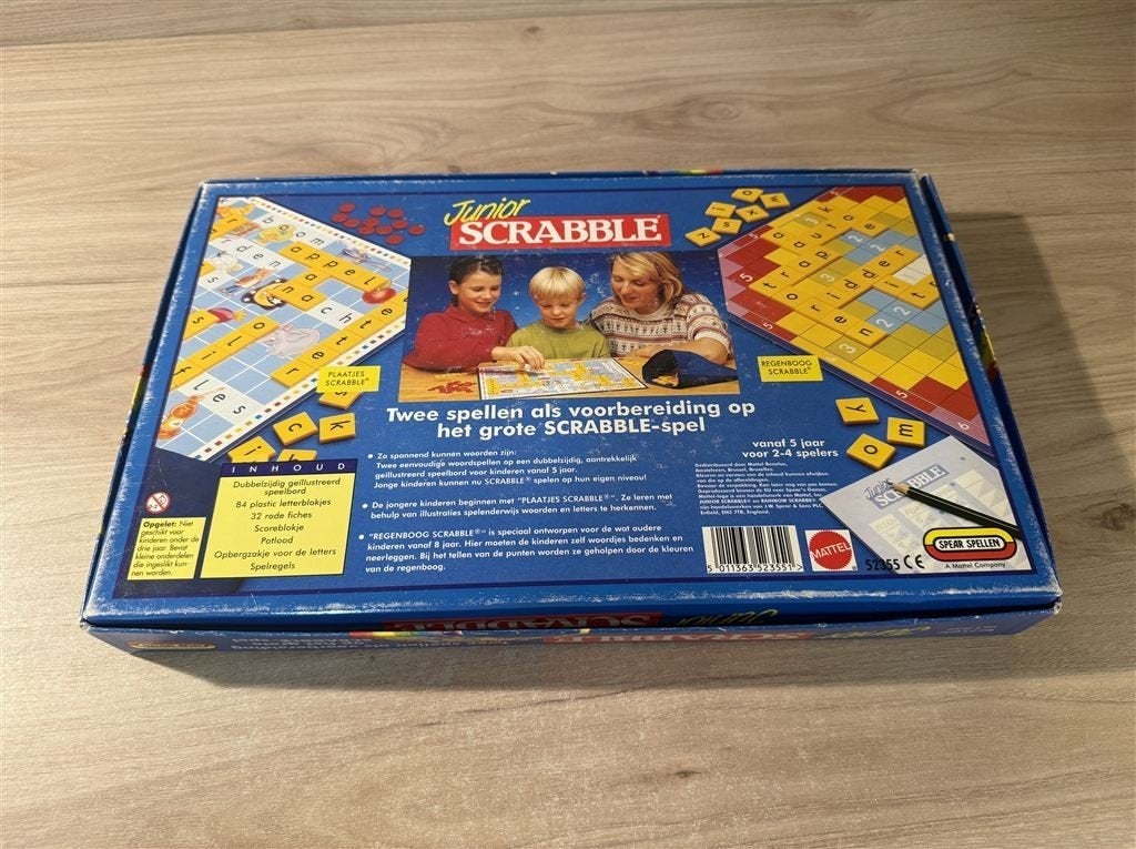 Junior Scrabble - s6062, Hobby en Vrije tijd, Gezelschapsspellen | Bordspellen, Verzenden, Zo goed als nieuw