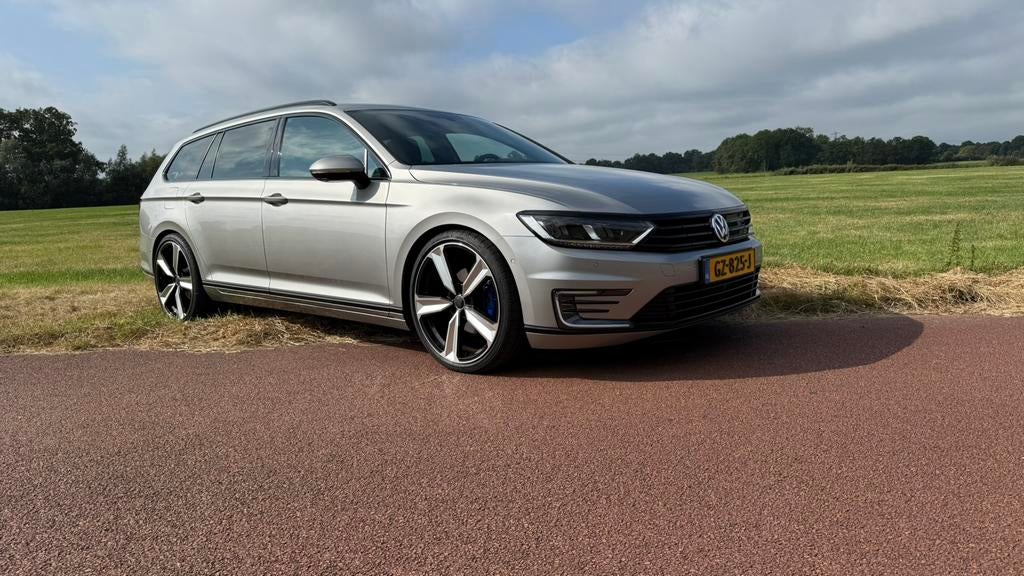 Volkswagen Passat 1.4 TSI Phev 315pk 6-DSG 2015 Grijs, 4 cilinders, 1600 kg, Zilver of Grijs, Te koop