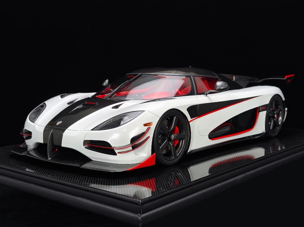 Koenigsegg Agera RS Artic White 1:8 van FrontiArt Pre-Order, Ophalen of Verzenden, Nieuw, 1:5 t/m 1:8, Auto