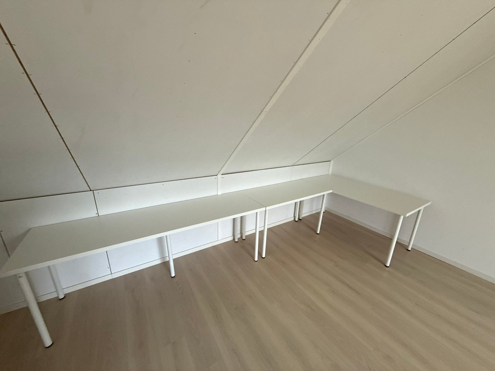 Gratis - IKEA aldis bureau, Demontabel, Scandinavisch, Spaanplaat of MDF, Hoekbureau