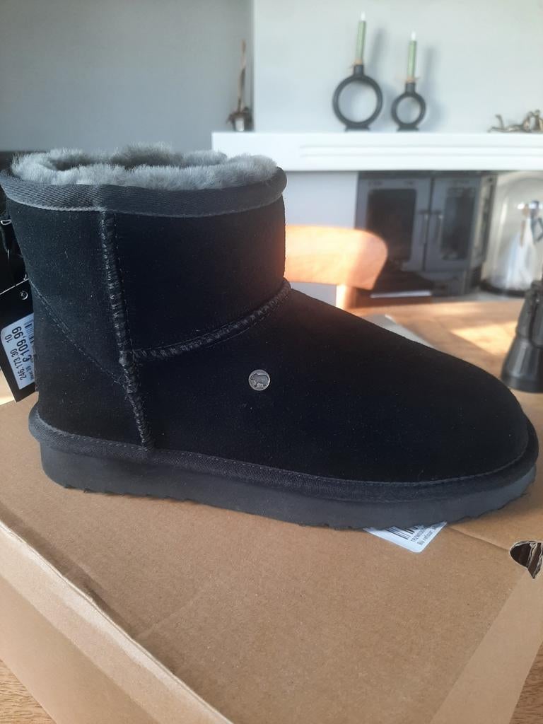 Nieuw Warmbat schoenen/laarsjes maat 39 zwart, Ophalen of Verzenden, Nieuw, Zwart