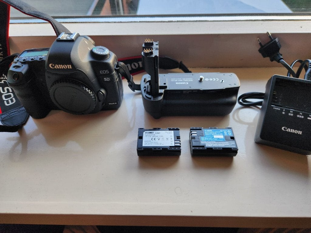 Canon EOS 5D Mark 2 + Battery Grip, Audio, Tv en Foto, Fotocamera's Digitaal, Ophalen, Spiegelreflex, Canon, 21 megapixels