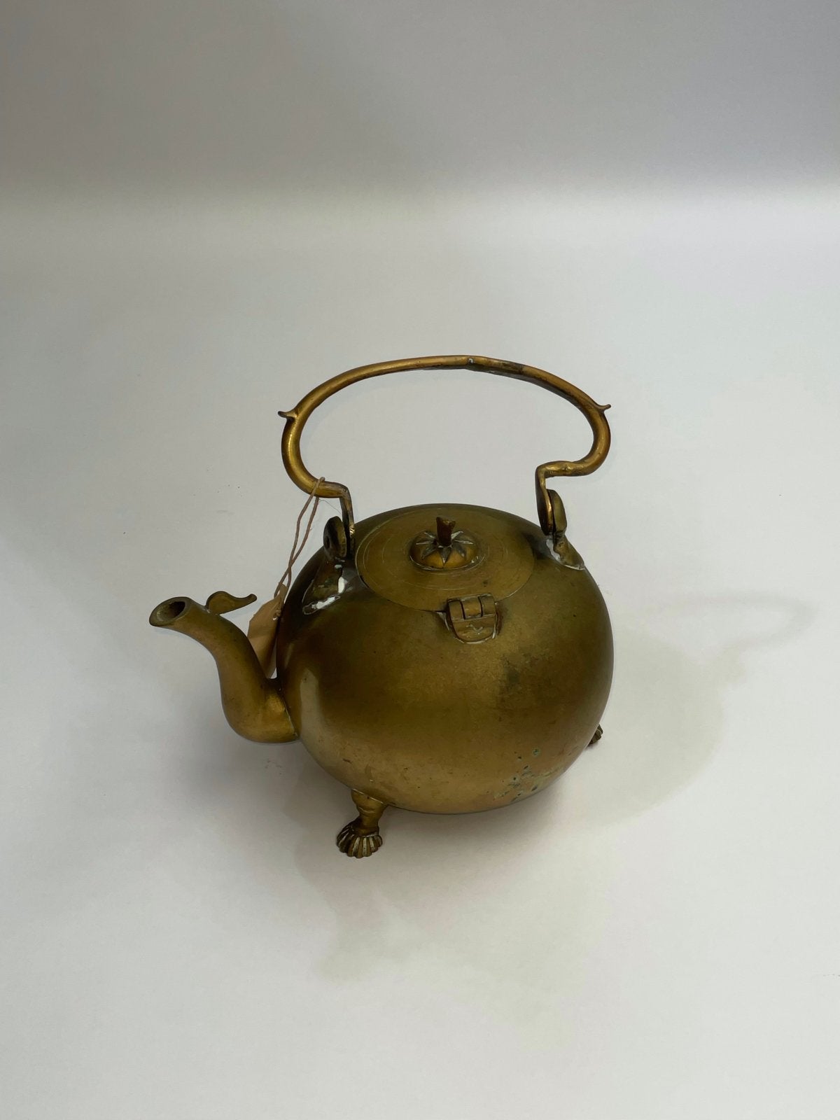 Antieke Koperen Theepot met Uniek Ontwerp, Antiek en Kunst, Antiek | Koper en Brons, Ophalen, Koper