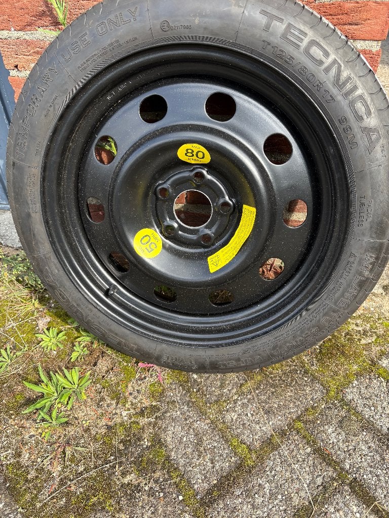 Nieuw Reservewiel (thuiskomer) voor Ford Focus, Ophalen, Banden en Velgen, Nieuw, 17 inch