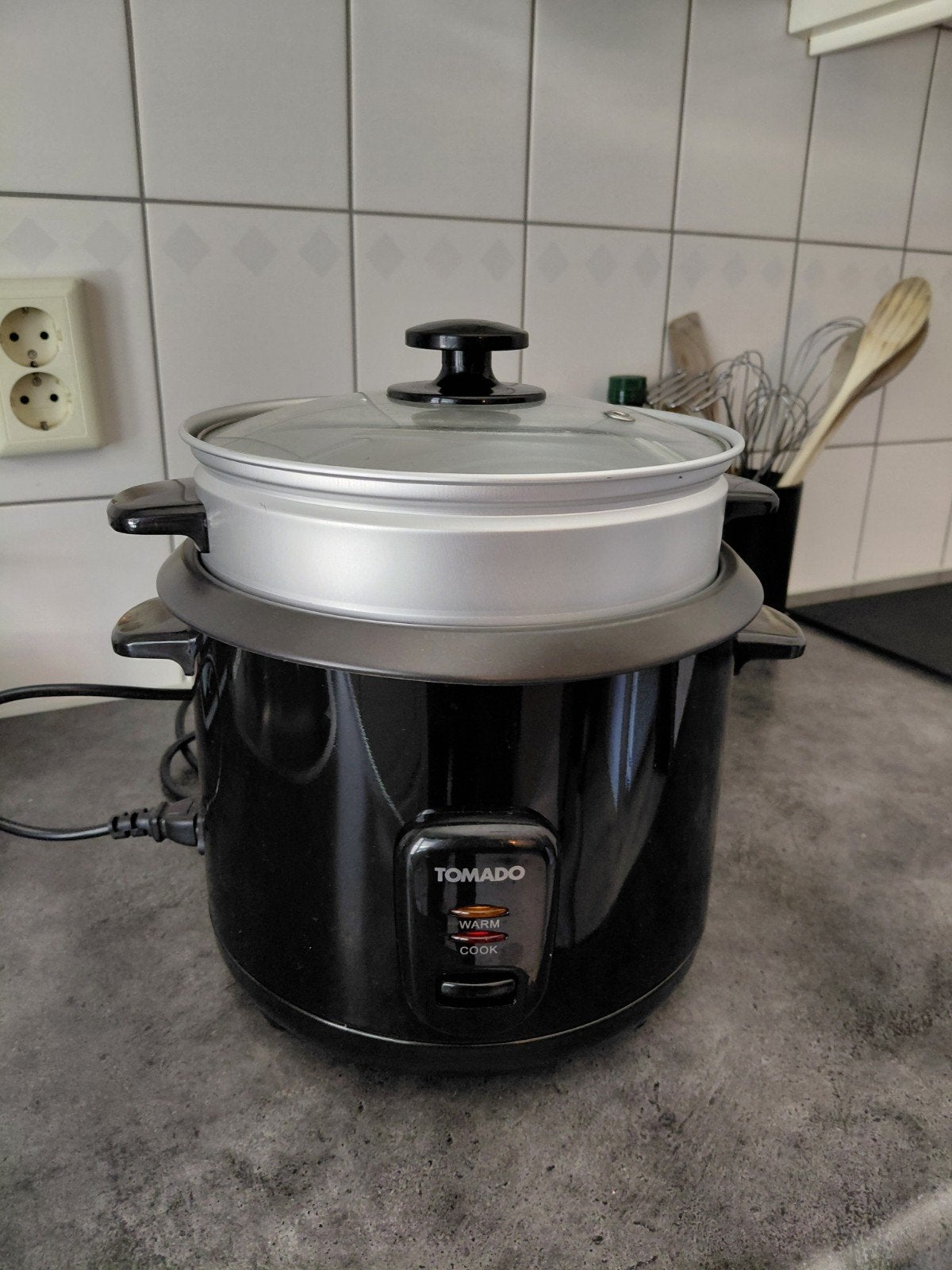 Tomado rijst en pasta koker met stoomfunctie - Zwart, Ophalen, Zo goed als nieuw