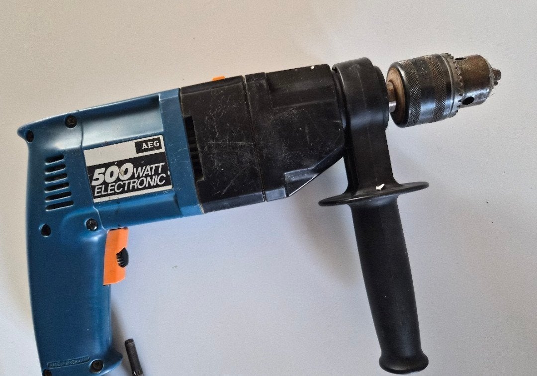 AEG SB2E-501 Boormachine 500W Electronic, Boormachine, Gebruikt, Ophalen of Verzenden, Variabele snelheid