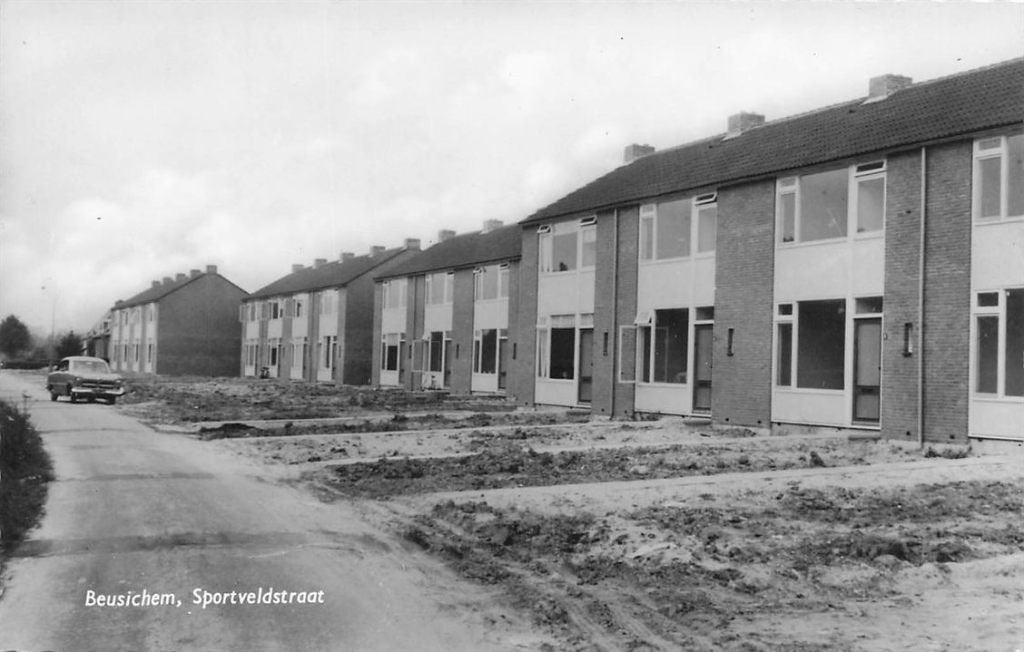 703-008-039 Beusichem Sportveldstraat, Verzamelen, Ansichtkaarten | Nederland, Voor 1920, Verzenden