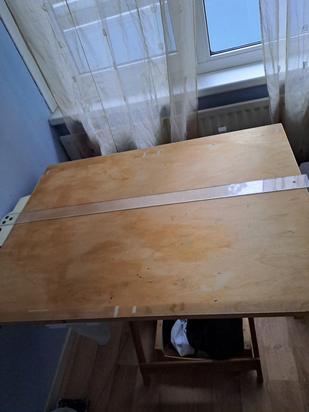 Tekentafel met gebruikssporen, Ophalen, Gebruikt