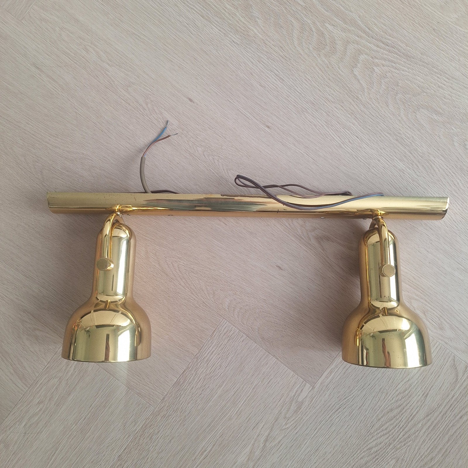 Vintage Sische messing wandlamp met twee spots, Jaren 70, Ophalen of Verzenden, Zo goed als nieuw, Nvt