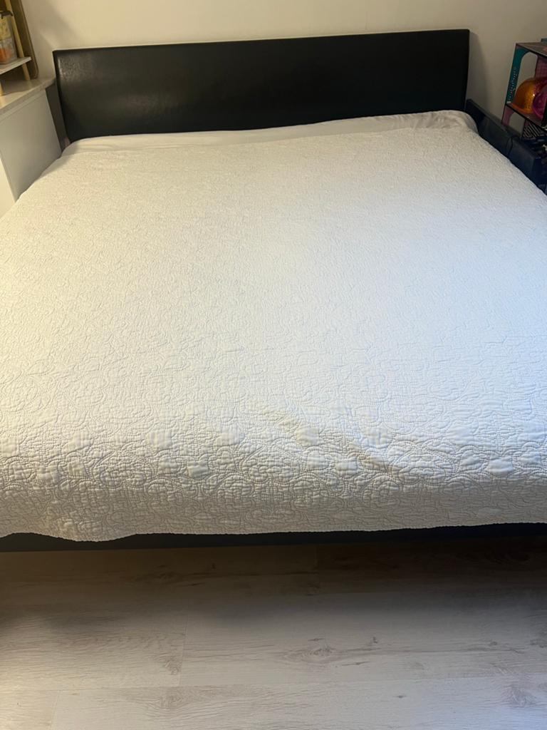 Tweepersoonsbed 180x200 cm met leder hoofdbord, Ophalen, Gebruikt, Zwart, Tweepersoons