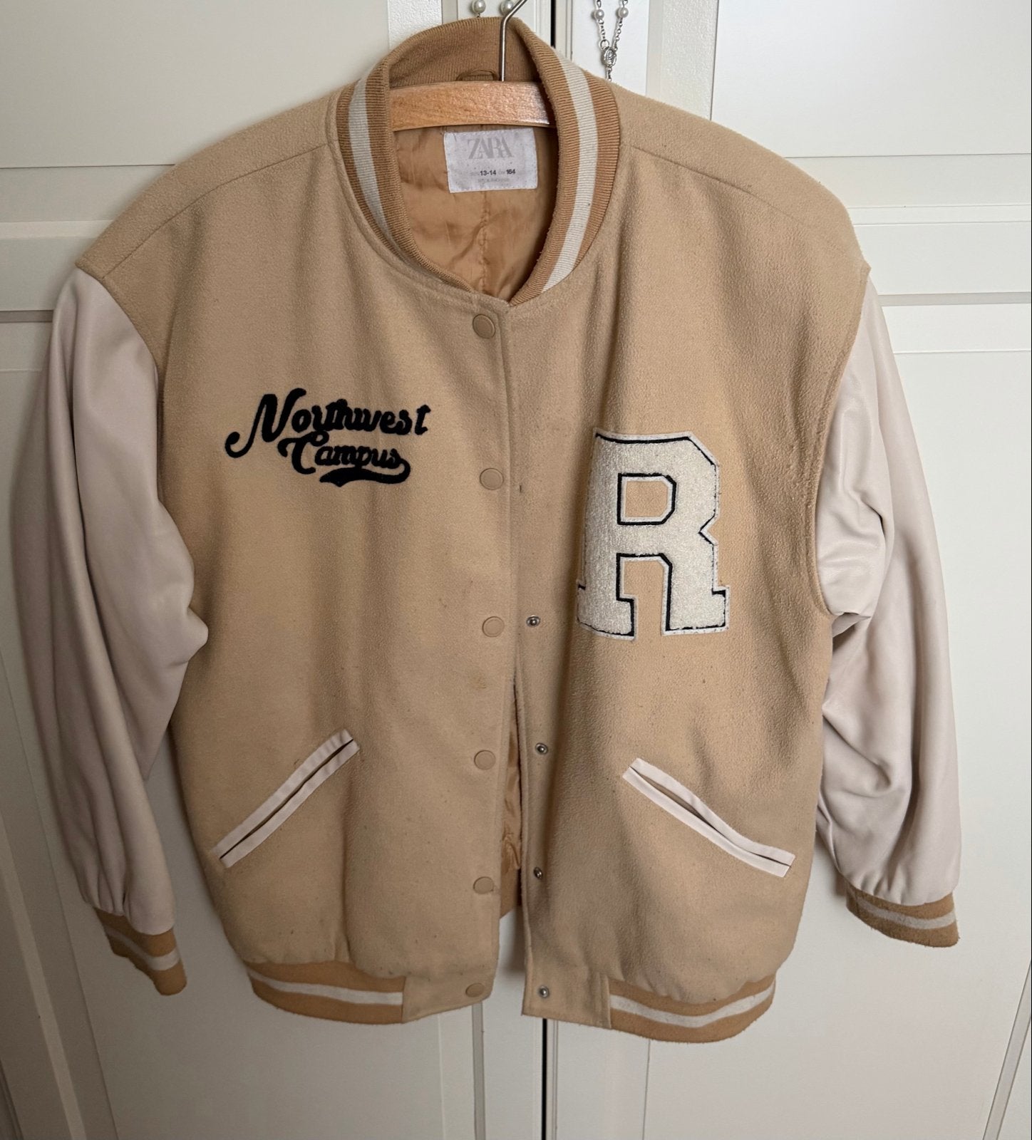 Zara Varsity Jacket - Beige/Crème - Maat 164, Ophalen of Verzenden, Zo goed als nieuw, Jongen of Meisje, Jas