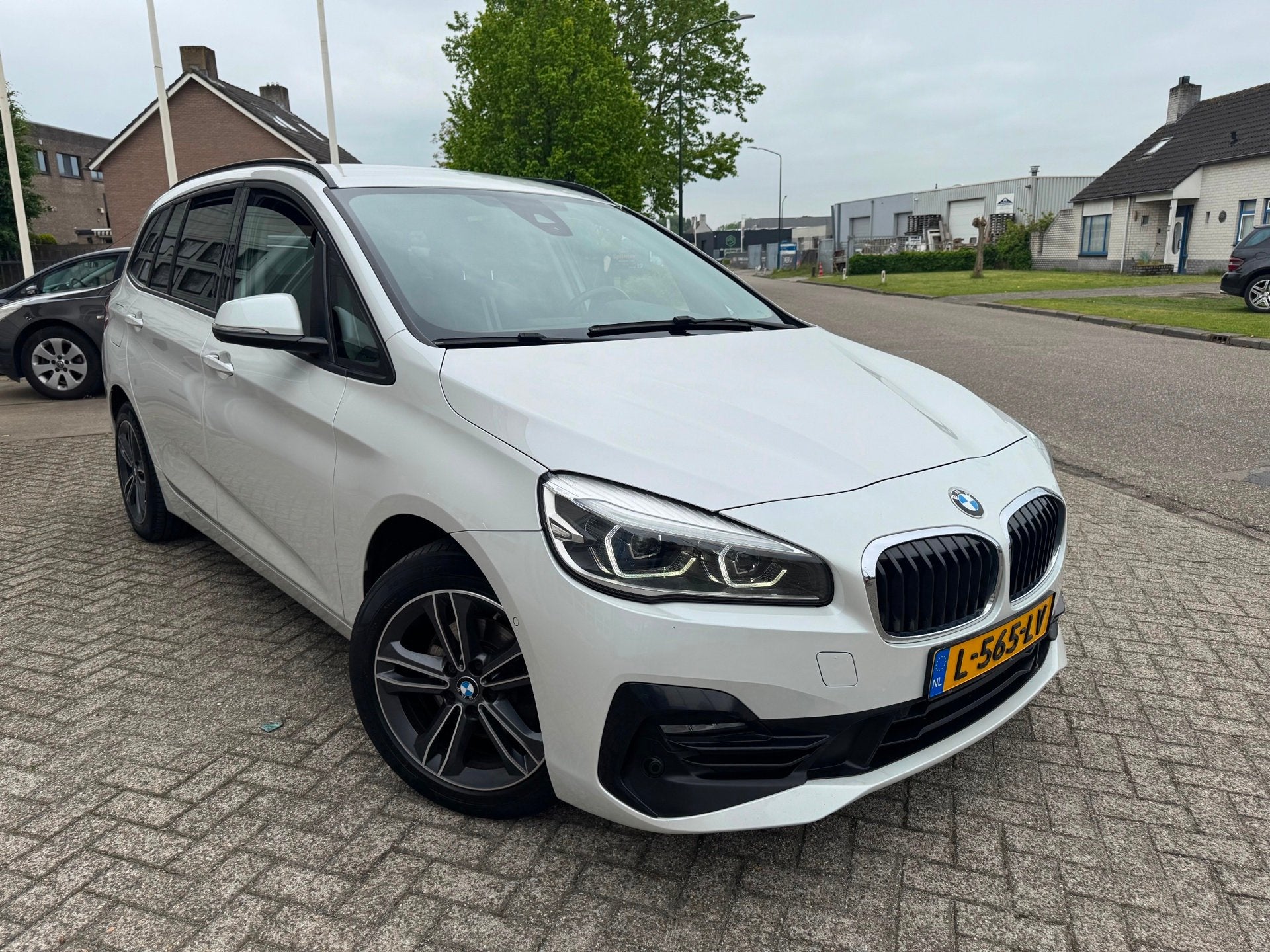 BMW 2-serie Gran Tourer 216i 7p. High Executive Camera, Trek, Voorwielaandrijving, 730 kg, Gebruikt, Euro 6