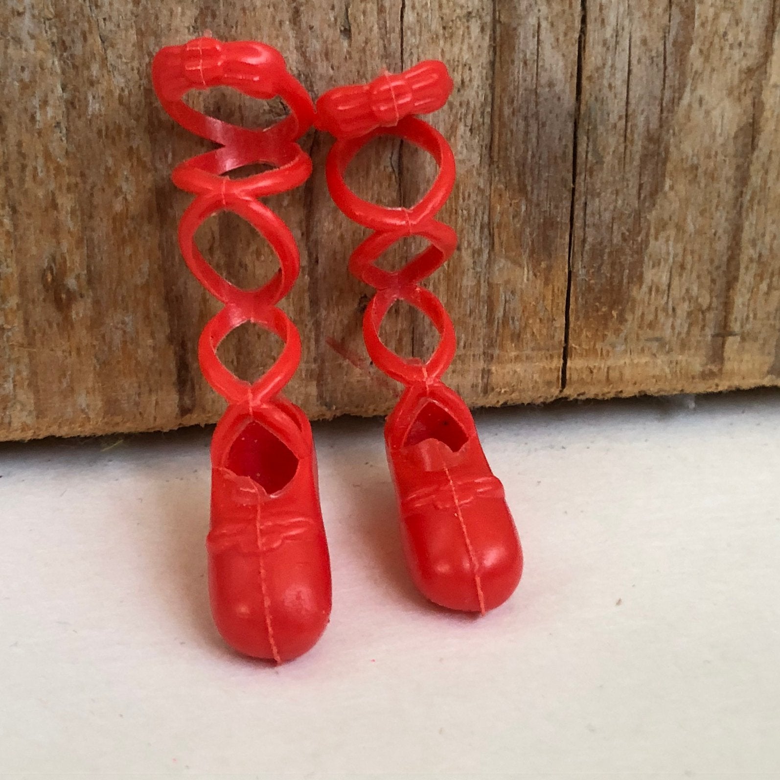 Rode ballerina schoenen voor Barbie, Ophalen of Verzenden, Zo goed als nieuw, Barbie