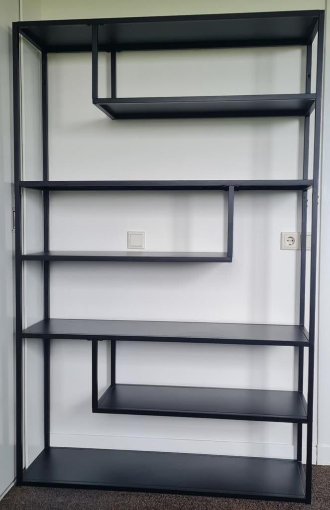 Woood vakkenkast Teun 6 vakken zwart - 188x120x35 cm, Ophalen, Zo goed als nieuw