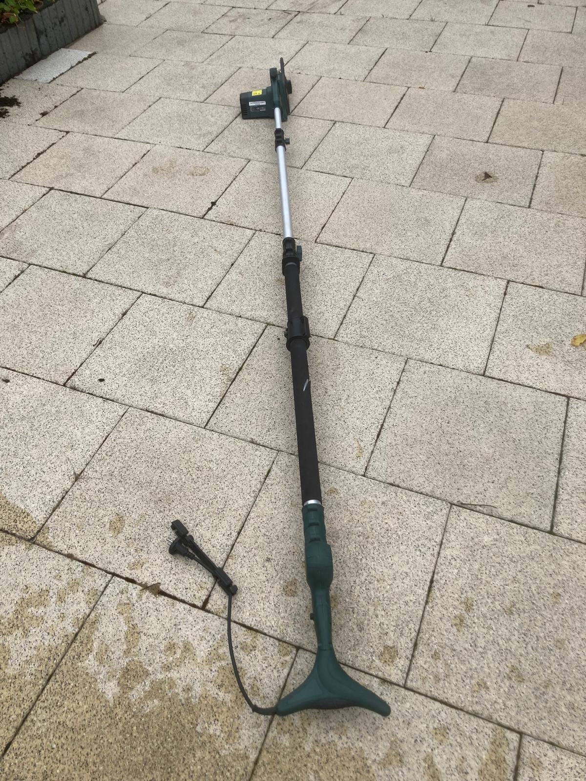 Te koop aangeboden 2x uitschuifbare elektrische kettingzaag, Ophalen, Gebruikt