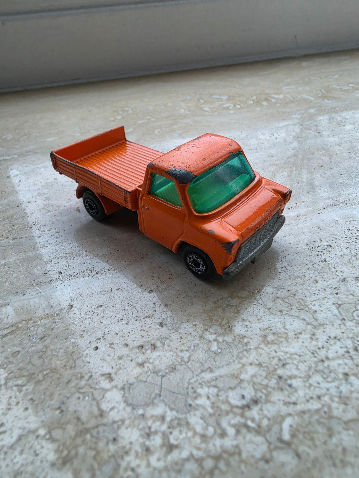 Matchbox Ford Transit Pick-up Oranje., Ophalen of Verzenden, Gebruikt, Auto