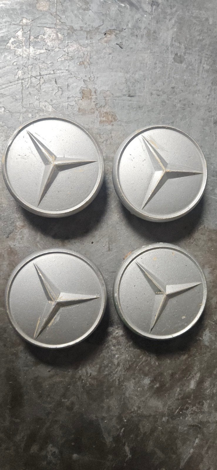 Originele Mercedes-Benz Aluminium Naafdoppen Kroonkurk velg, Ophalen of Verzenden, Gebruikt