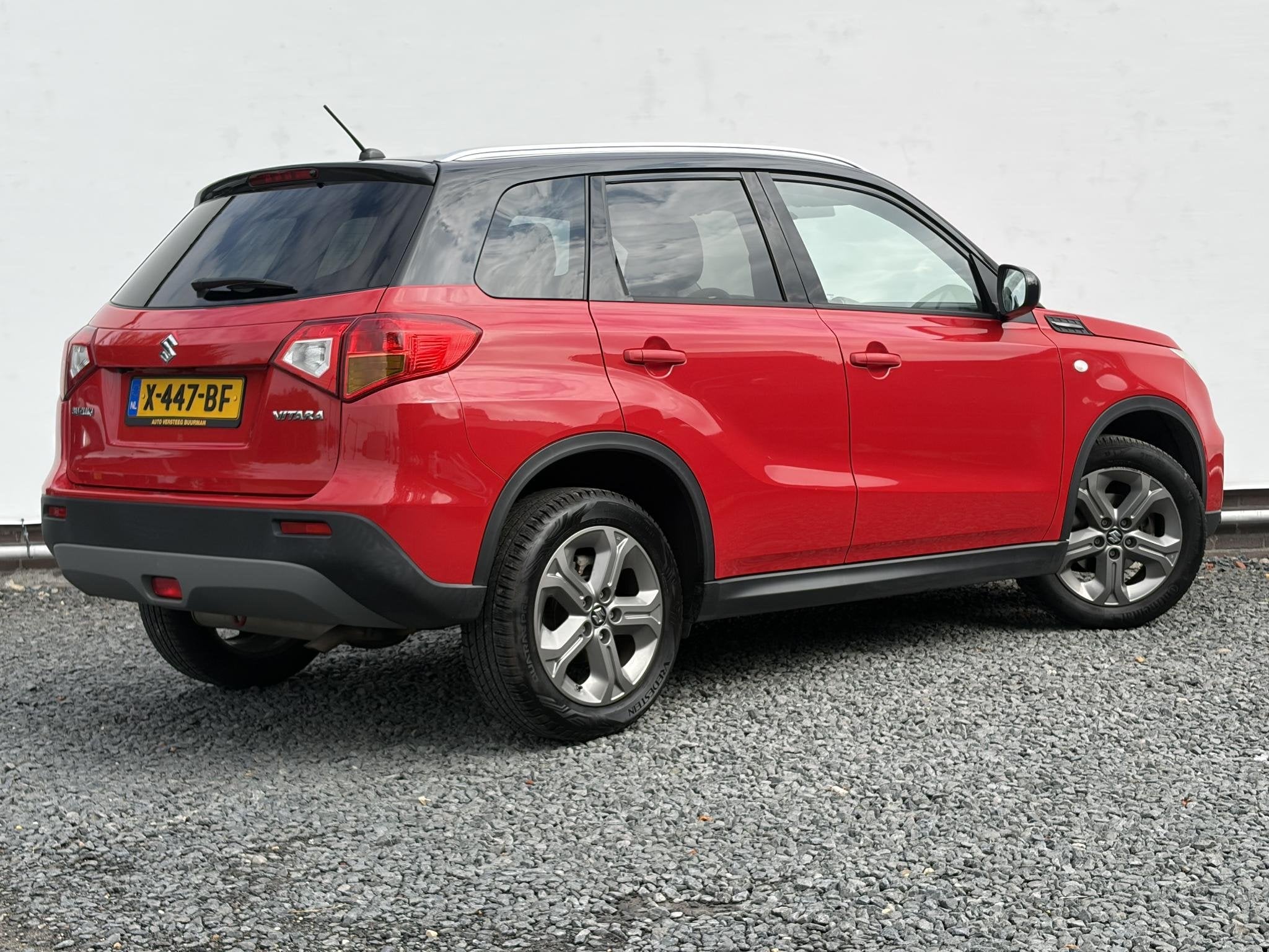 Suzuki Vitara 1.6 Exclusive Automaat, Apple Carplay/Android, Stof, Gebruikt, 4 cilinders, 1095 kg