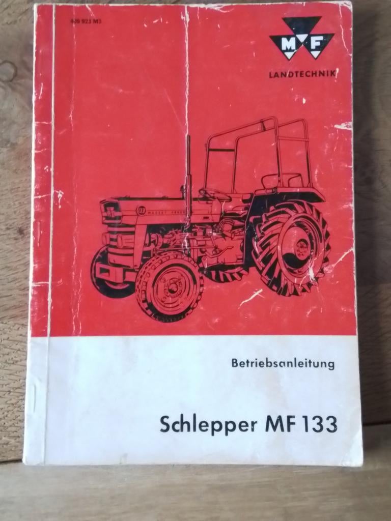 MF 133 tractor handleiding ,1971, Ophalen of Verzenden