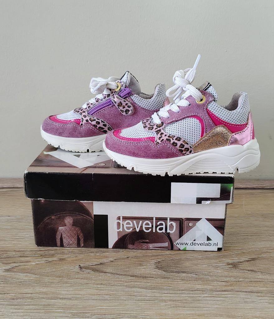Develab sneakers maat 24, roze met panterprint zgan, Kinderen en Baby's, Kinderkleding | Schoenen en Sokken, Schoenen, Ophalen of Verzenden