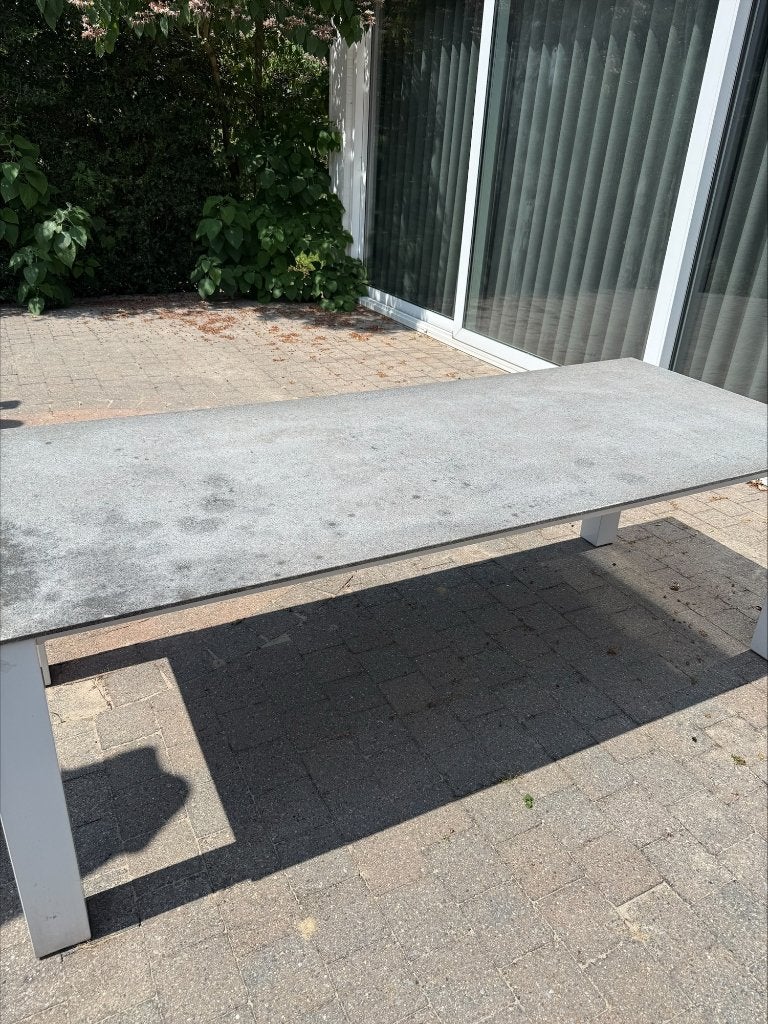 Grote moderne tuintafel grijs/wit, Tuin en Terras, Ophalen, Gebruikt, Rechthoekig, Overige materialen