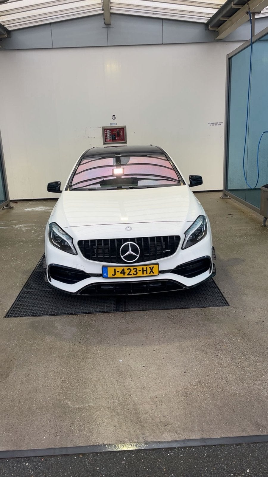 Mercedes-Benz A-Klasse 2.0 A45 AMG 4MATIC AUT 2016 Wit, Automaat, 4 cilinders, Wit, 14 km/l