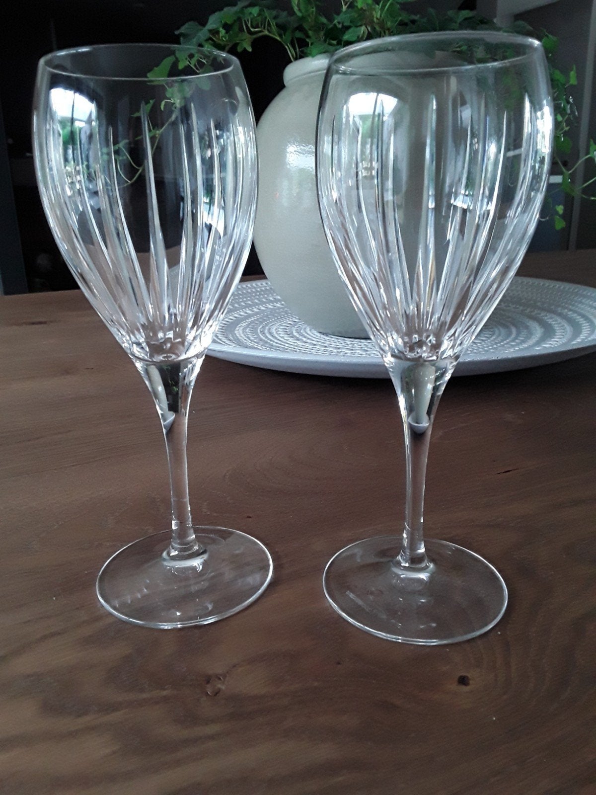 2 puntgave wedgwood wijnglazen., Ophalen of Verzenden, Zo goed als nieuw, Overige typen