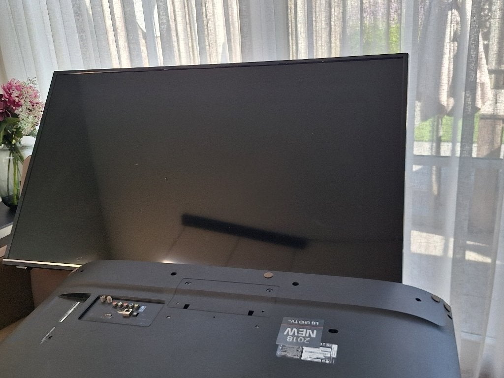 2 tv, 50 Hz, HD Ready (720p), Ophalen of Verzenden, 100 cm of meer
