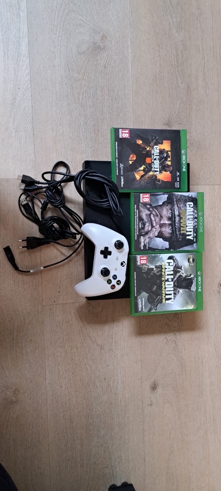 Xbox One X met 3 Call of Duty games, Ophalen, Online, Gebruikt, Vanaf 18 jaar