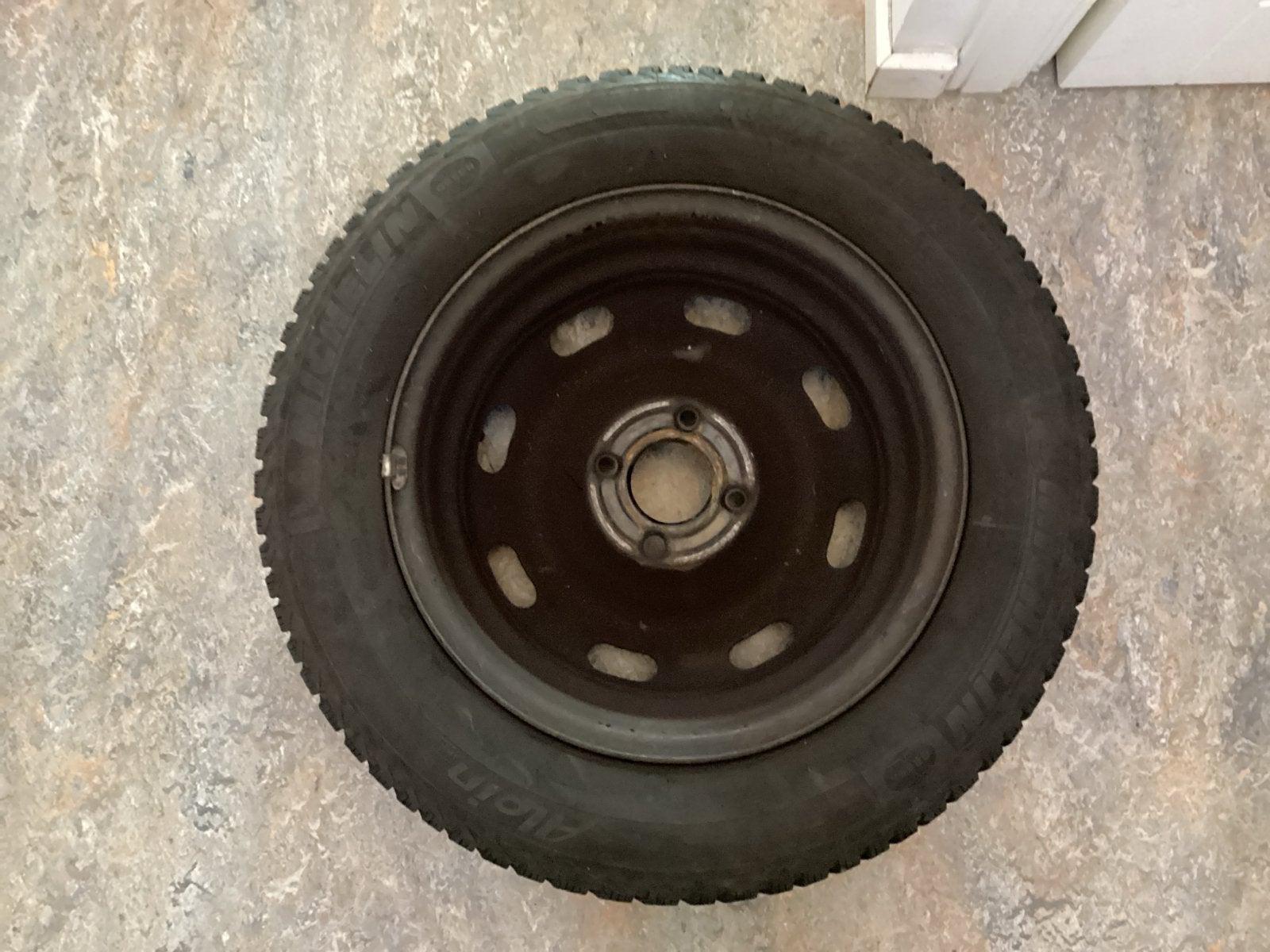 Michelin Alpin winterbanden op stalen velg 185/65R15, Ophalen, Gebruikt, 15 inch, Banden en Velgen