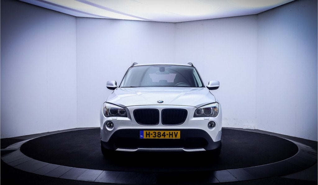 BMW X1 18iA Executive XENON | STOELVERW | CLIMA | PDC | LMV, Euro 5, Zwart, 4 cilinders, 150 pk