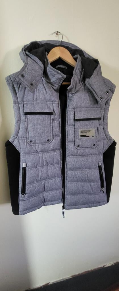 Urbanist gewatteerd bodywarmer met capuchon - Maat XL, Kleding | Heren, Bodywarmers, Maat 56/58 (XL), Ophalen of Verzenden, Zo goed als nieuw