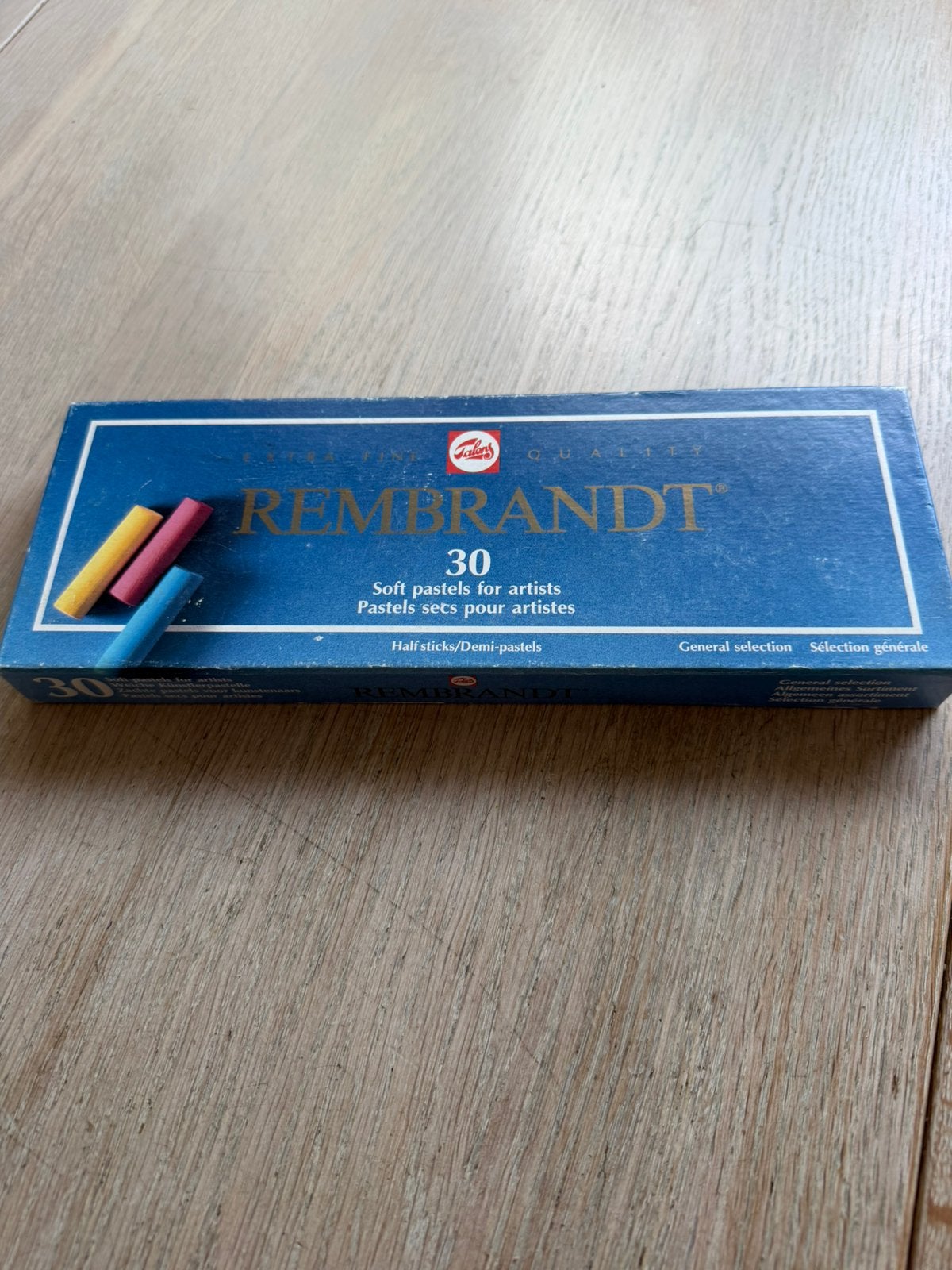 30 halve bijna nieuwe soft pastels van Rembrandt Talens, Verzenden, Zo goed als nieuw, Potlood of Stift