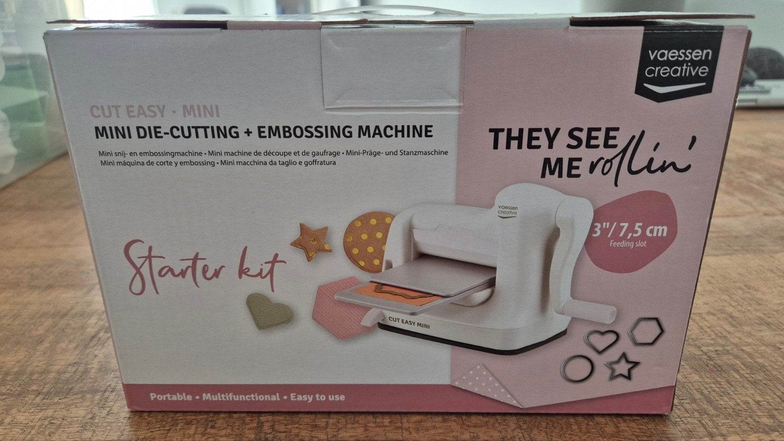 Easy Mini Die-Cutting + Embossing Machine, Hobby en Vrije tijd, Knutselen, Ophalen of Verzenden, Zo goed als nieuw, Machine, Overige merken