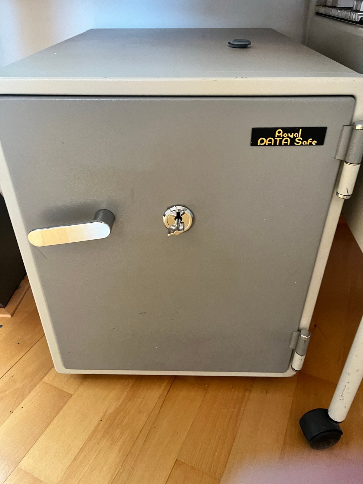 Royal DATA Safe Brandkast - Brandwerende Kluis met Sleutel, Huis en Inrichting, Brandblussers en Brandkasten, Ophalen, Gebruikt